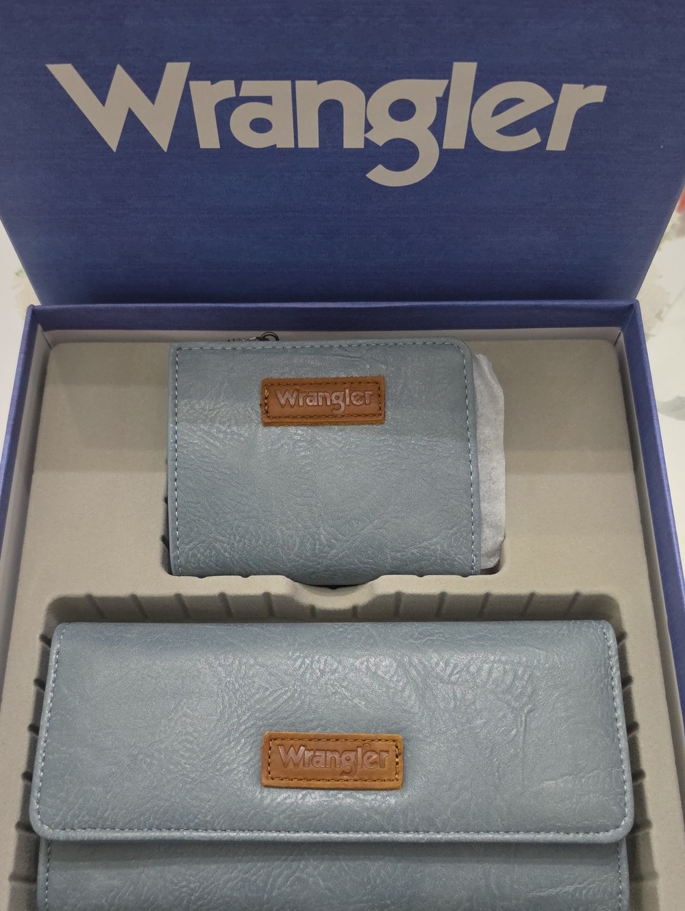 Wrangler Light Blue Leather-Look Wallet and Card Holder Set with Tan Accents